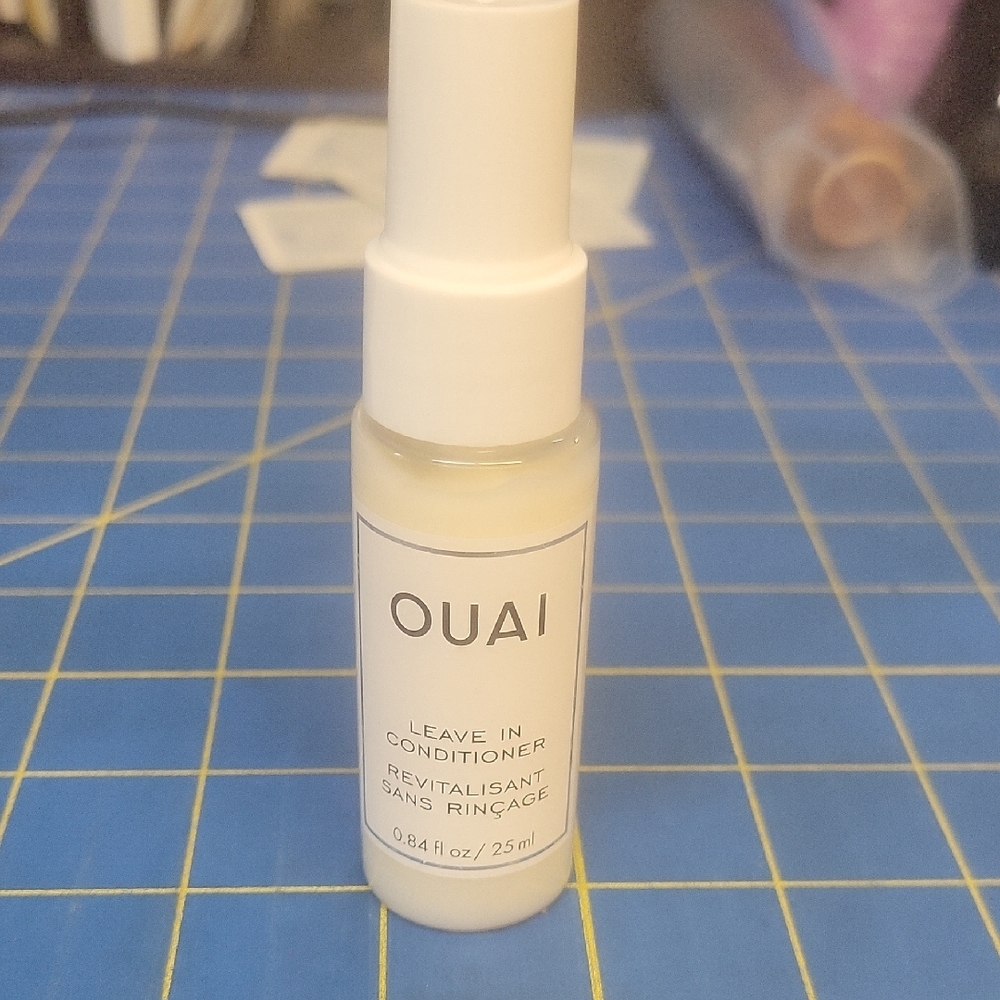 OUAI Leave In Conditioner 25ml New Spray Bottle